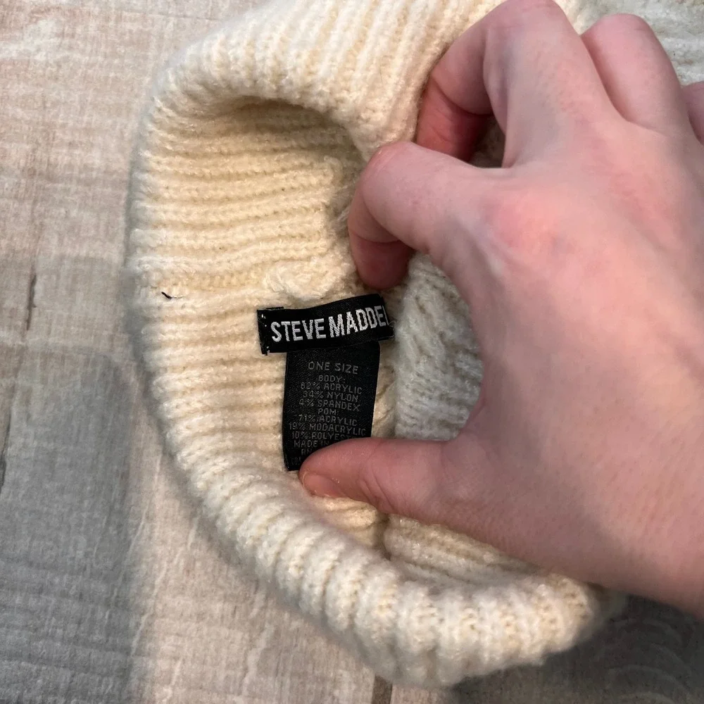Steve Madden Cream Cable Knit Beanie Double Pom Pom‎ Winter Hat